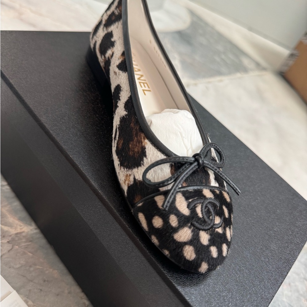 CHANEL Black, White & Brown Leopard Print Ballet Flats - Picture 3 of 3